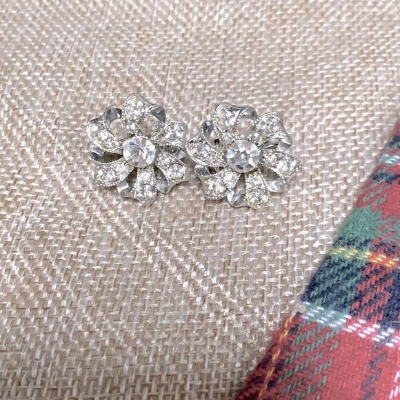 Vintage Faux Diamond and Silver Clip On Earrings - Picture 1 of 8